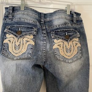 Wallflower bootcut jeans